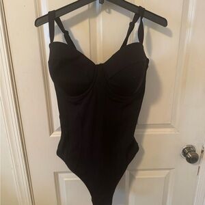 Elegant Black Women's One-Piece Swimsuit Lifty